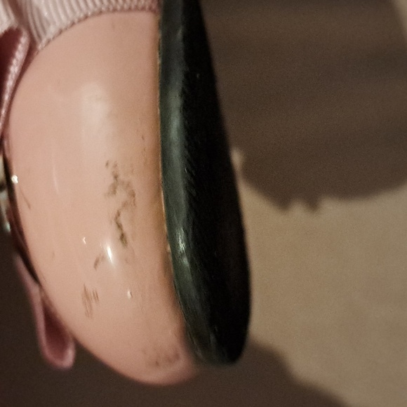 Kids Size 12 (190mm Korean sizing), pink patent dress shoes with velcro straps - Picture 7 of 7